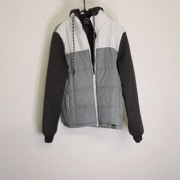 EUC Airwalk Jacket Unisex puffer with hood. Size M - Picture 8 of 16